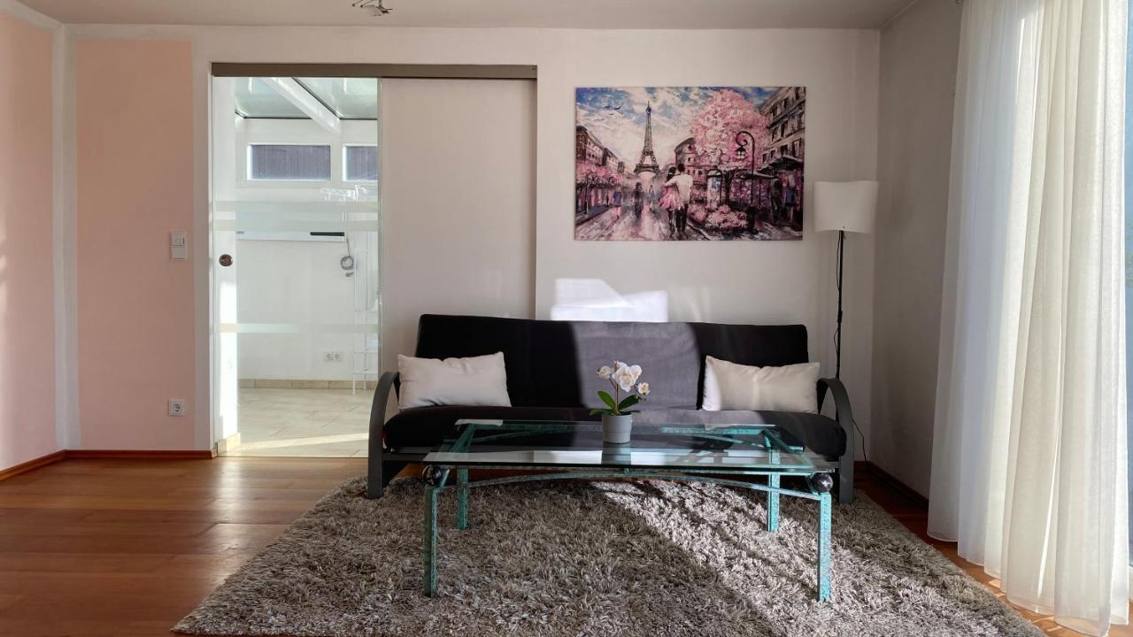 Fewo Luxus Wohnung Im Eigenen Ferienhaus, 120 Qm, Naehe Regensburg Mit Balkon, Terrasse & Garten, Gute Zuganbindung Laber 외부 사진