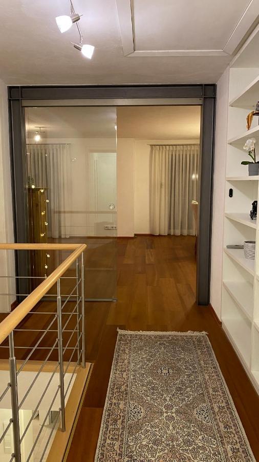 Fewo Luxus Wohnung Im Eigenen Ferienhaus, 120 Qm, Naehe Regensburg Mit Balkon, Terrasse & Garten, Gute Zuganbindung Laber 외부 사진