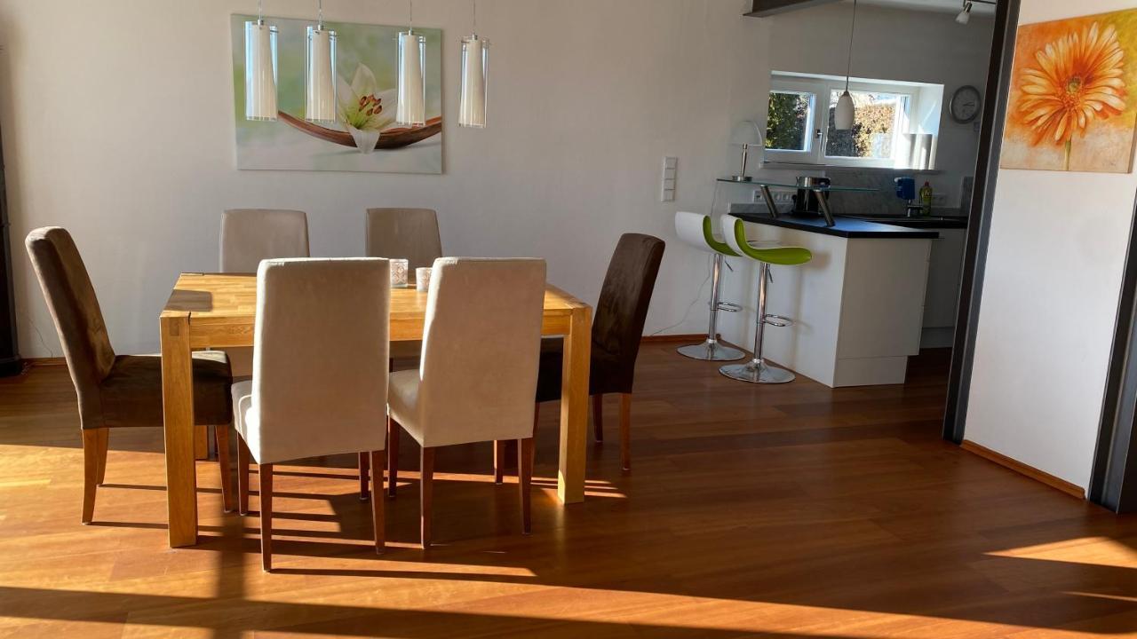 Fewo Luxus Wohnung Im Eigenen Ferienhaus, 120 Qm, Naehe Regensburg Mit Balkon, Terrasse & Garten, Gute Zuganbindung Laber 외부 사진