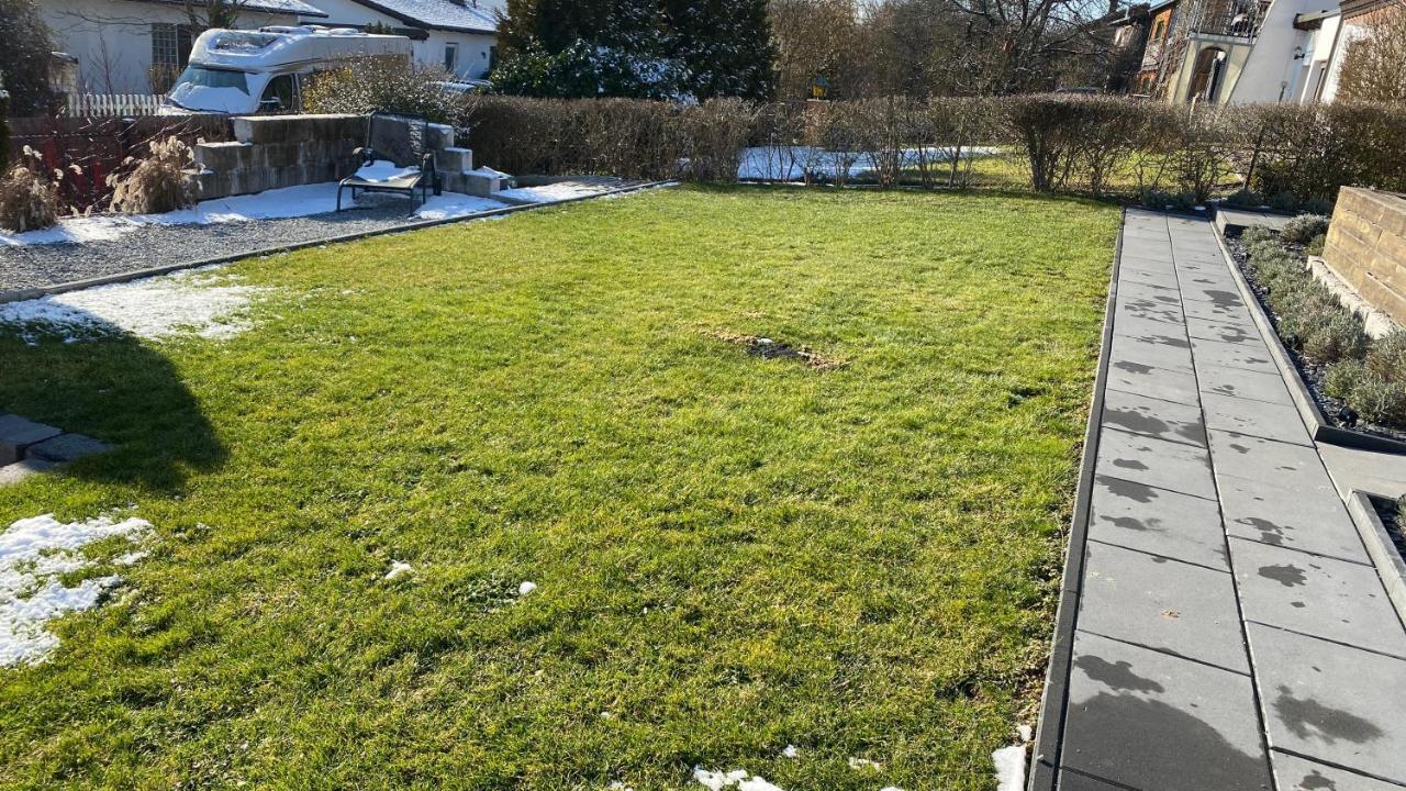 Fewo Luxus Wohnung Im Eigenen Ferienhaus, 120 Qm, Naehe Regensburg Mit Balkon, Terrasse & Garten, Gute Zuganbindung Laber 외부 사진