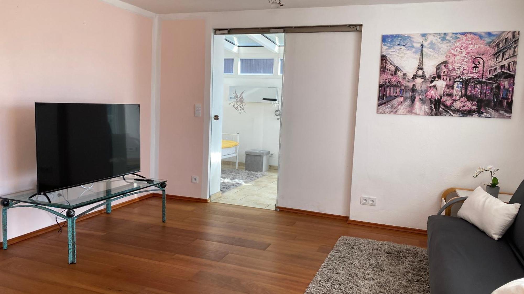 Fewo Luxus Wohnung Im Eigenen Ferienhaus, 120 Qm, Naehe Regensburg Mit Balkon, Terrasse & Garten, Gute Zuganbindung Laber 외부 사진